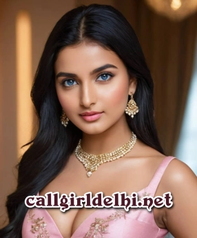 Muskan- A sexy Russian Call Girl in Delhi for 3*5*7* hotel and home